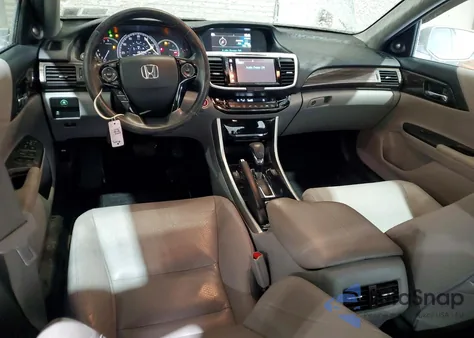2016 Honda Accord Exl z USA, uszkodzony, nr VIN 1HGCR2F83GA192628